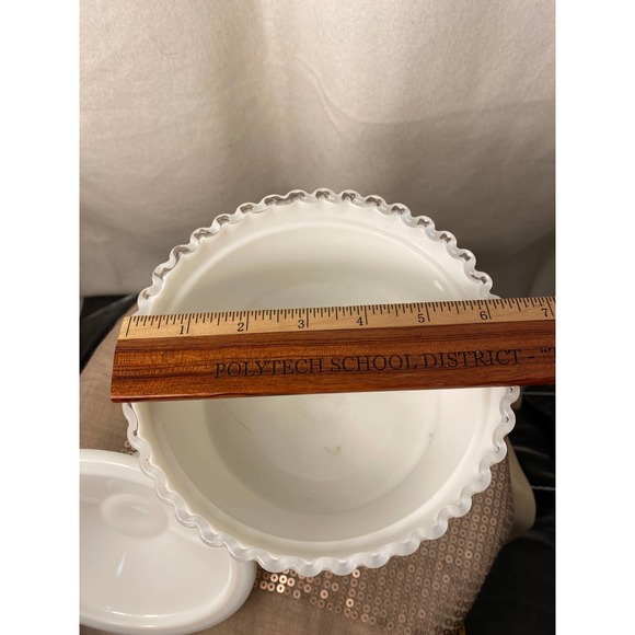 Vintage Fenton Silvercrest Ruffled Edge Milk Glass Footed Pedestal Candy Dish - Picture 11 of 15